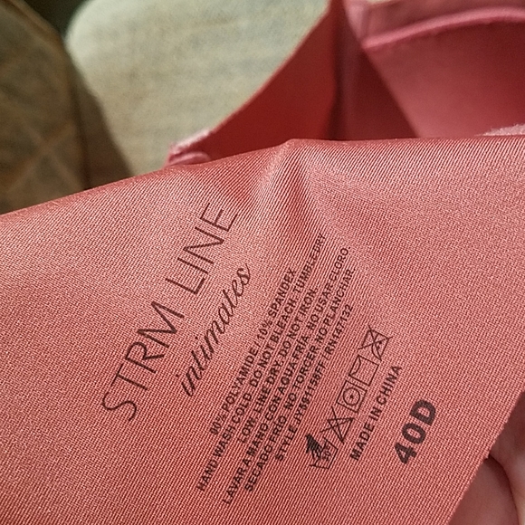 Strm Line Intimates & Sleepwear Strm Line Full Figure Wireless Red